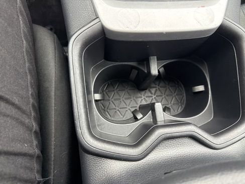 Used 2025 Toyota RAV4 XLE image 19