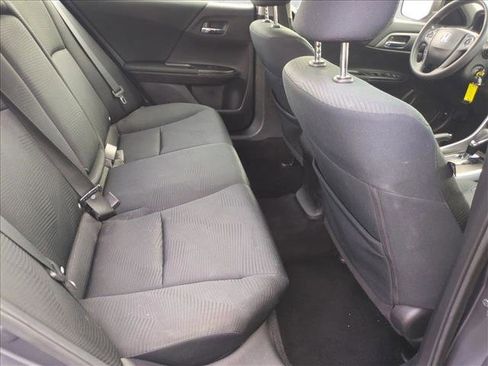 Used 2015 Honda Accord LX image 18