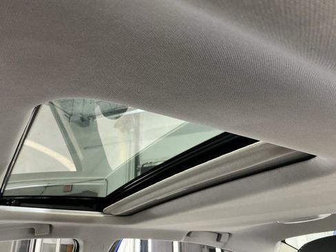 Used 2025 Nissan Altima 2.5 SV w/ SV Special Edition Package image 4