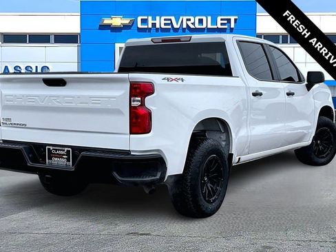 Used 2025 Chevrolet Silverado 1500 W/T w/ WT Value Package image 5