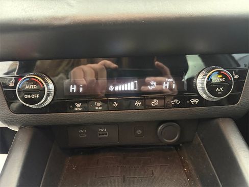 Used 2022 Mitsubishi Outlander SE image 31