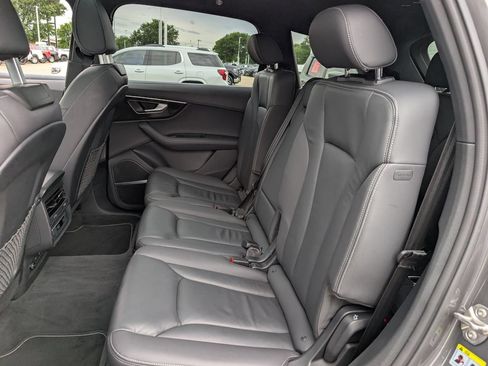 Used 2025 Audi Q7 3.0T Premium Plus AWD/4WD image 26