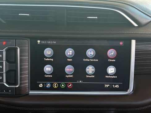 Used 2021 GMC Yukon Denali w/ Denali Premium Package AWD/4WD image 39