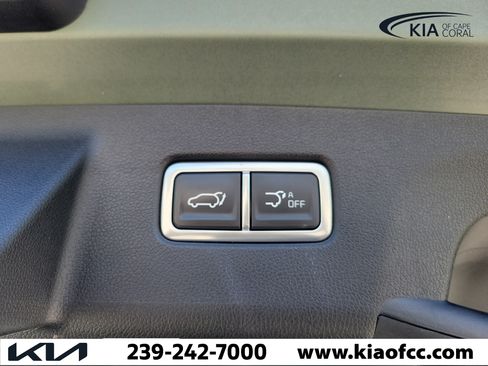 Certified 2024 Kia Sorento X-Line EX AWD/4WD image 12