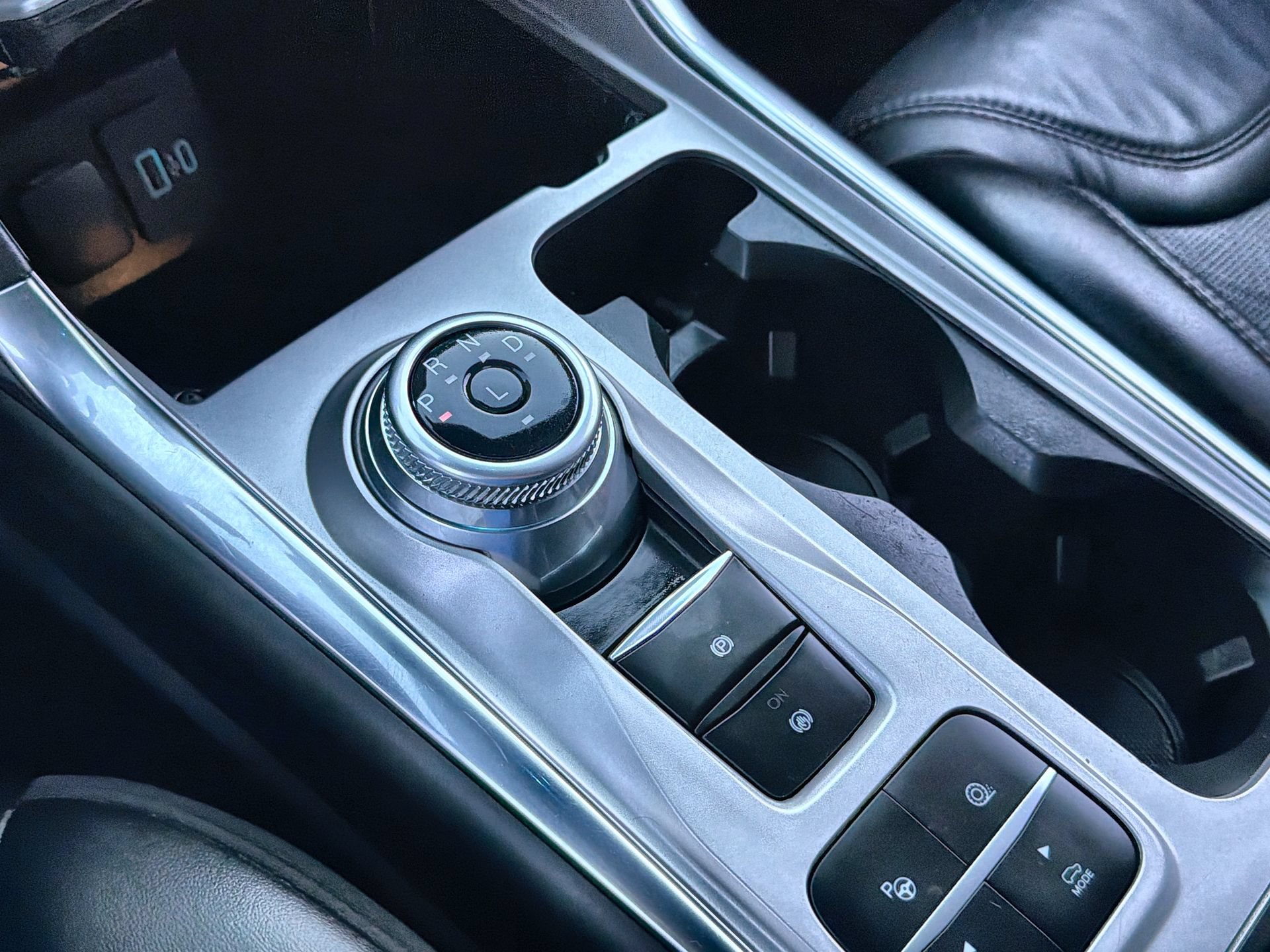 Certified 2023 Ford Explorer Platinum w/ Technology Package RWD image 20