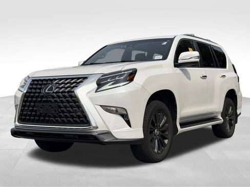 Used 2023 Lexus GX 460 Premium w/ Accessory Package AWD/4WD image 3