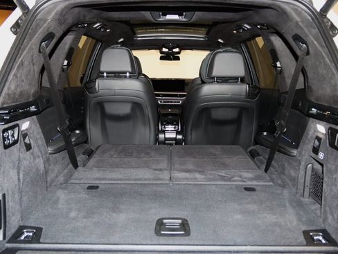 Used 2024 BMW X7 M60i image 80