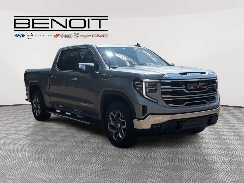 Used 2025 GMC Sierra 1500 SLT w/ SLT Premium Plus Package AWD/4WD image 3