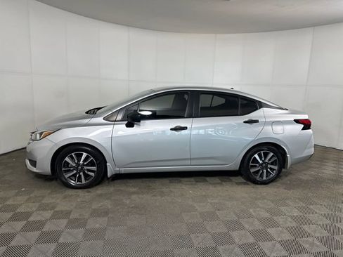 Used 2024 Nissan Versa S w/ S Plus Package image 6