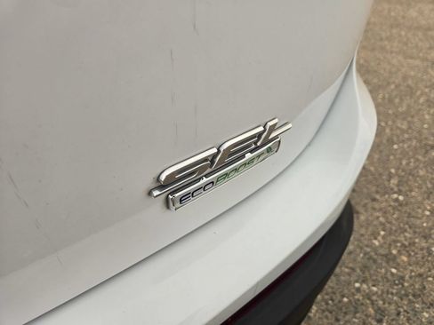 Used 2017 Ford Edge SEL w/ Equipment Group 201A FWD image 9