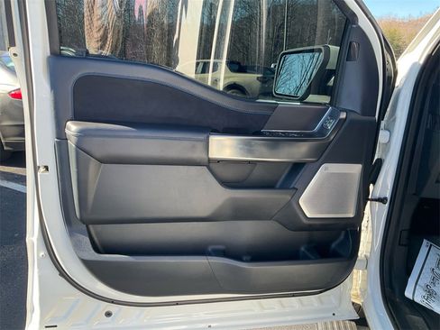 Certified 2024 Ford F150 Platinum w/ Equipment Group 702A High image 17