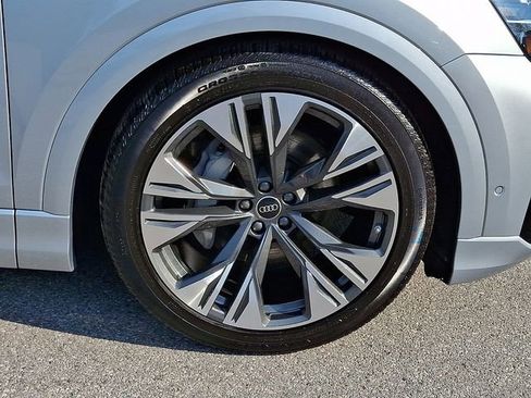 Used 2025 Audi Q8 Premium Plus w/ Premium Plus Package AWD/4WD image 8