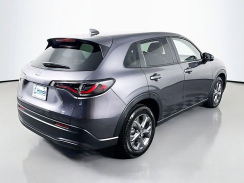 Certified 2026 Honda HR-V LX image 7