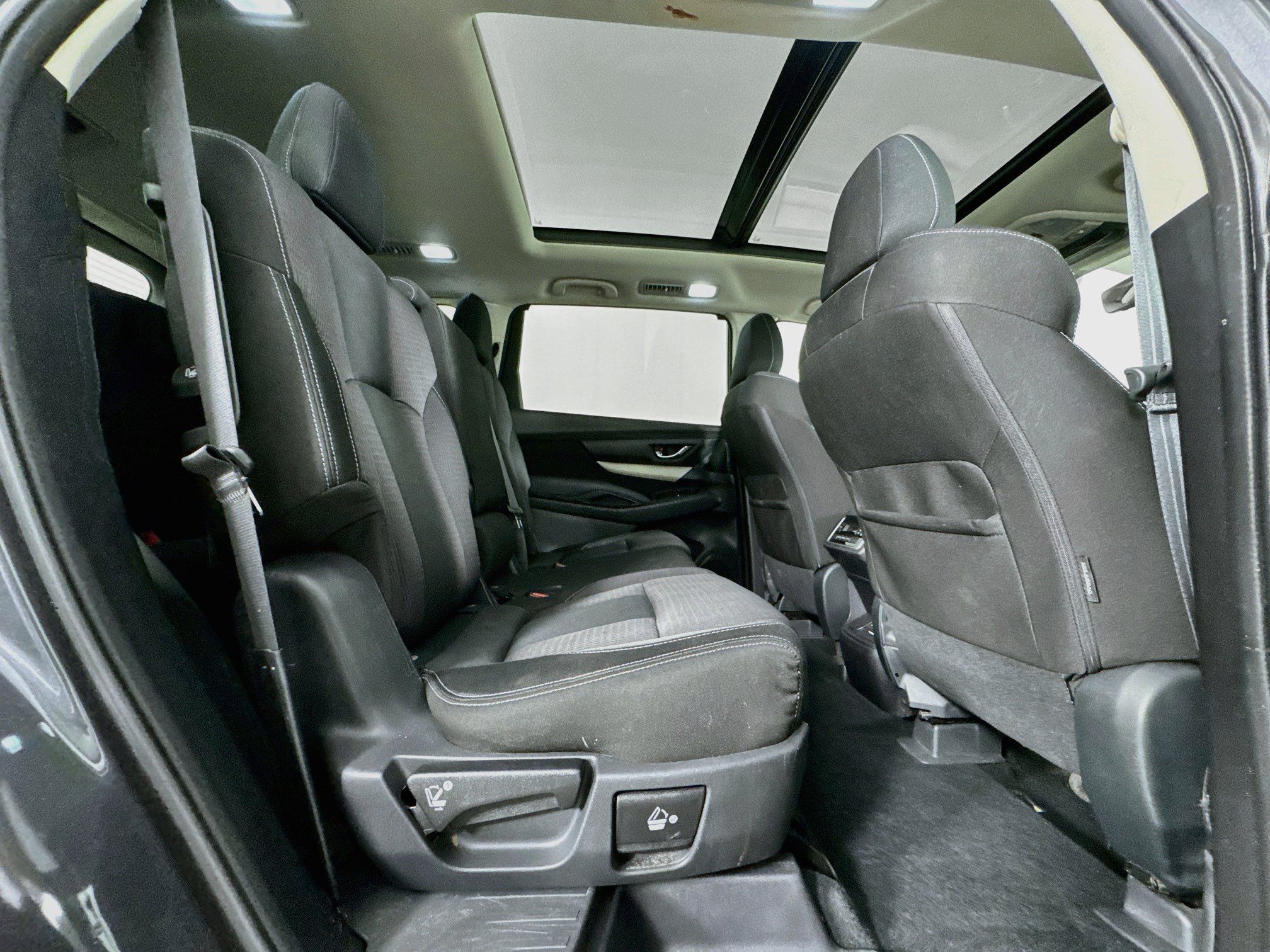 Used 2019 Subaru Ascent Premium AWD/4WD image 30