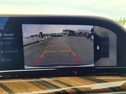 Used 2022 Cadillac Escalade Premium Luxury Platinum w/ Heavy-Duty Trailer Package image 19