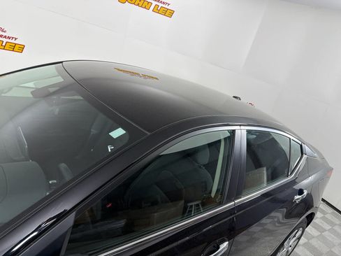 Certified 2025 Nissan Altima 2.5 S FWD image 12