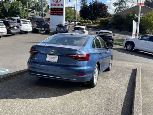Used 2019 Volkswagen Jetta S w/ Driver Assistance Package FWD image 6