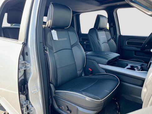 New 2026 RAM 2500 Laramie AWD/4WD image 30