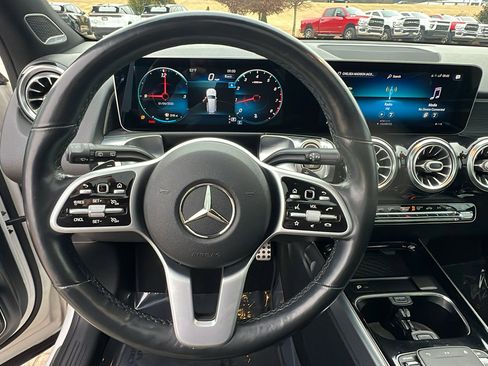 Used 2021 Mercedes-Benz GLB 250 GLB 250 image 25