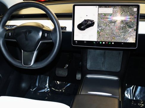Used 2023 Tesla Model Y Long Range AWD/4WD image 21