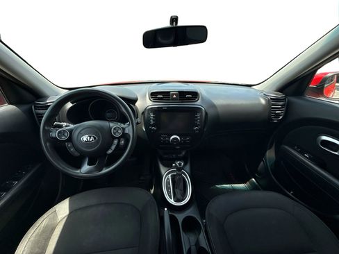 Used 2019 Kia Soul + FWD image 13