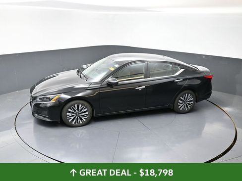 Used 2024 Nissan Altima 2.5 SV image 44