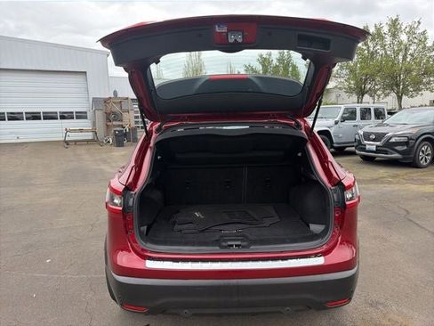 Used 2022 Nissan Rogue Sport SV w/ Technology Package AWD/4WD image 29