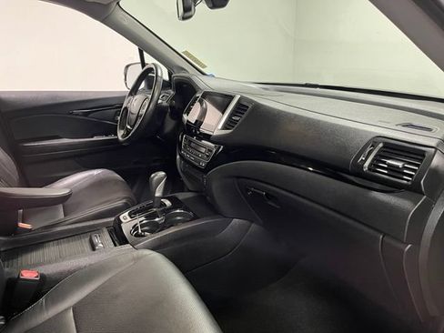 Used 2019 Honda Ridgeline RTL-E image 10