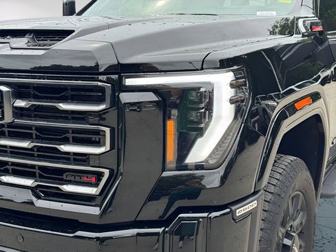New 2026 GMC Sierra 2500 AT4 w/ AT4 Premium Plus Package AWD/4WD image 3