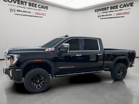 New 2025 GMC Sierra 2500 Denali w/ Denali Reserve Package image 5