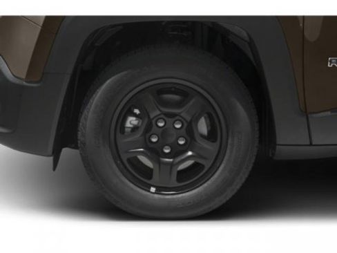 Used 2018 Jeep Renegade Altitude image 14