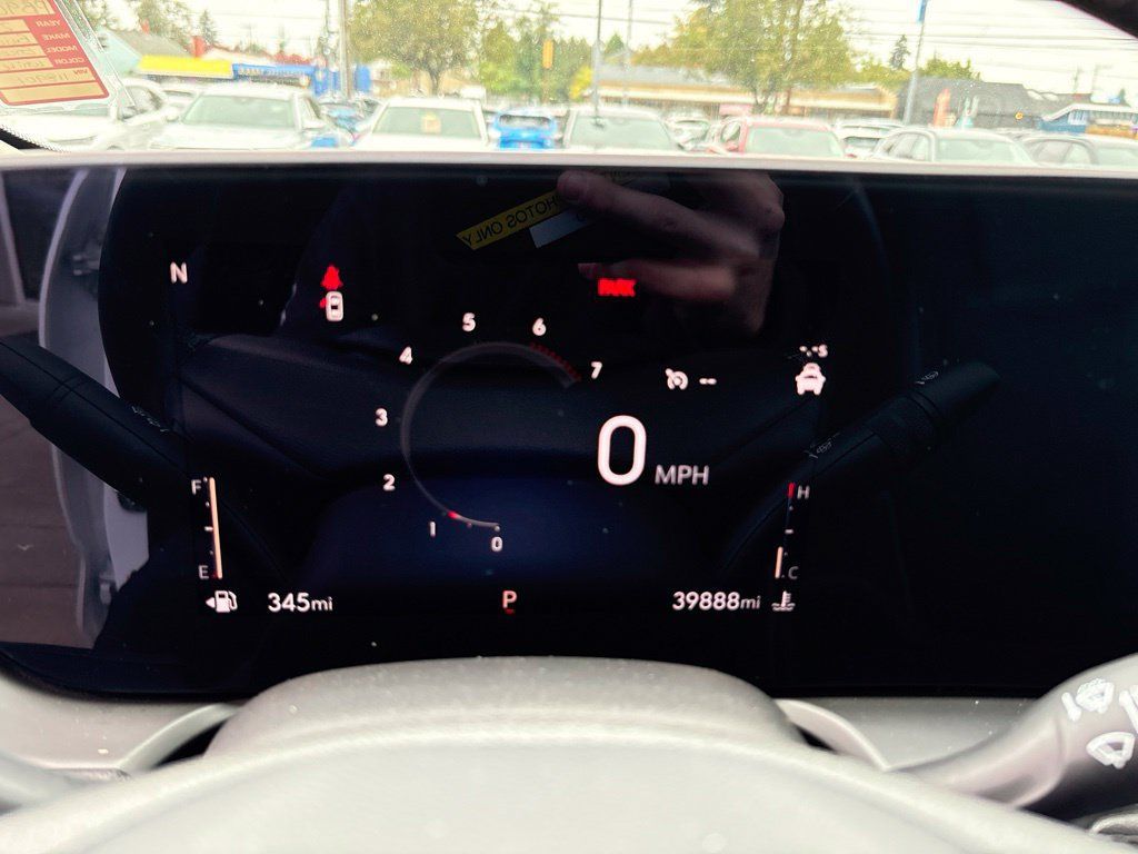 Used 2025 Buick Encore GX Preferred FWD image 18
