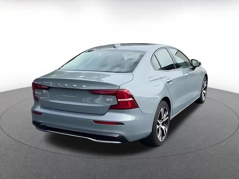 Used 2024 Volvo S60 B5 Core FWD image 11