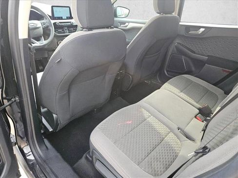 Used 2020 Ford Escape SE image 11