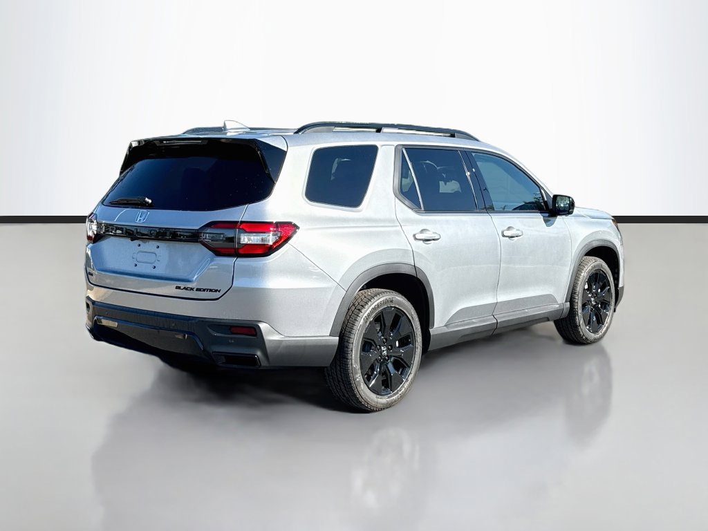 New 2026 Honda Pilot Black Edition image 8