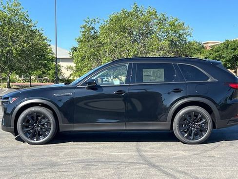 New 2026 MAZDA CX-90 Plug-In Hybrid w/Premium Sport AWD/4WD image 9
