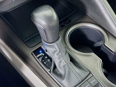 Used 2023 Toyota Camry SE image 17