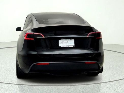 Used 2021 Tesla Model Y Long Range AWD/4WD image 6