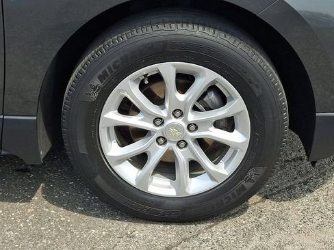 Used 2019 Chevrolet Equinox LS FWD image 27