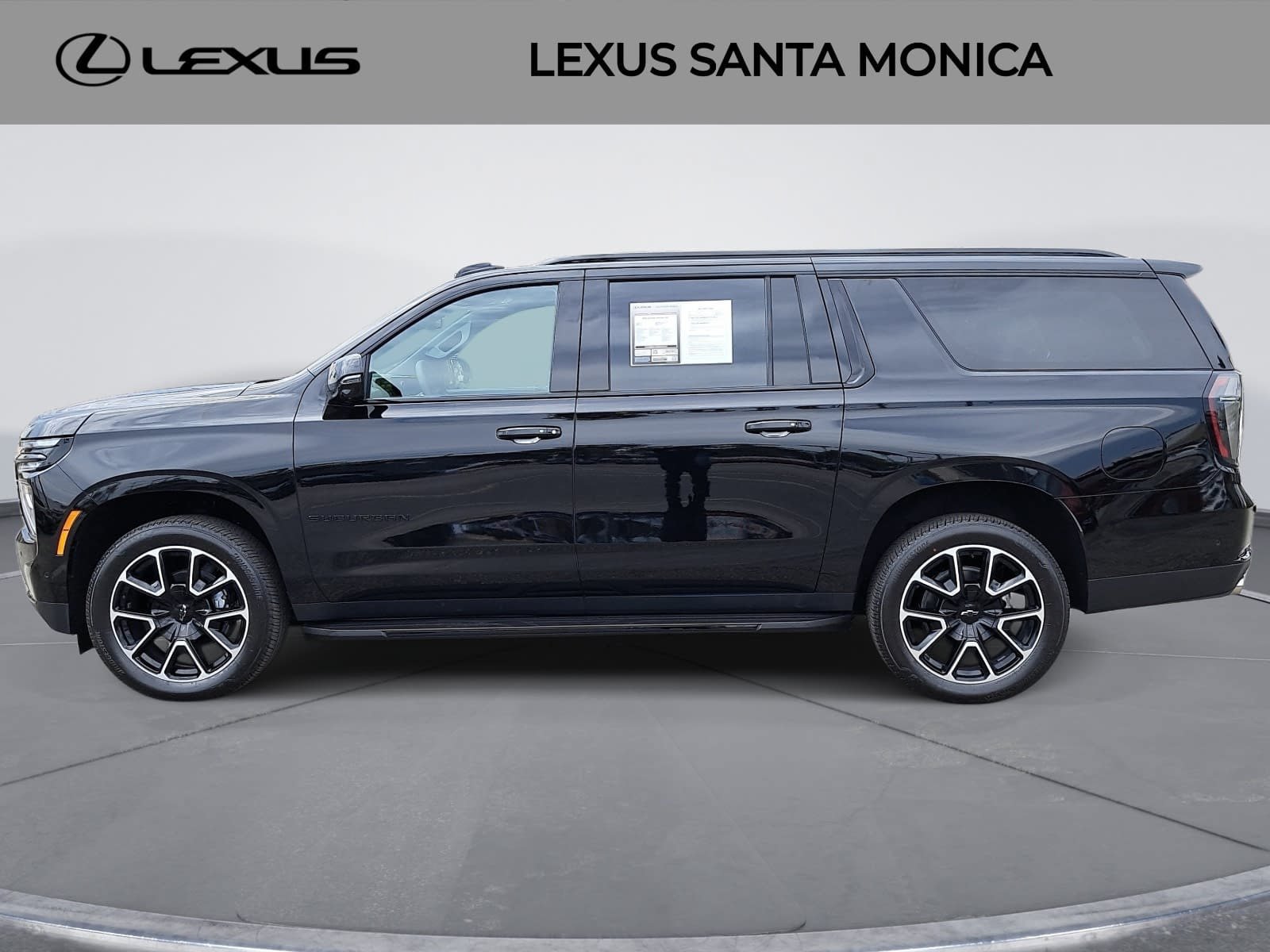 Used 2026 Chevrolet Suburban RST w/ Comfort Package RWD image 8