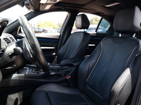Used 2016 BMW 340i Sedan RWD image 9