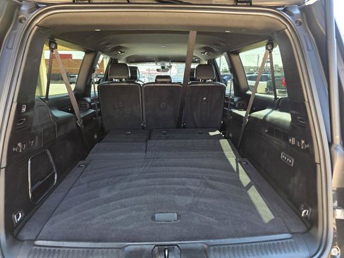 Used 2024 Jeep Wagoneer L Series III w/ Flexible Seating Group AWD/4WD image 27