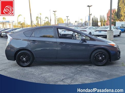Used 2012 Toyota Prius One image 4