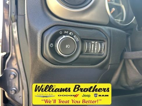 Certified 2021 Jeep Wrangler Sport image 17