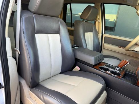 Used 2007 Ford Expedition EL Eddie Bauer image 21