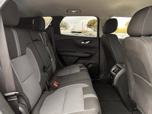 Used 2025 Chevrolet Blazer LT AWD/4WD image 30