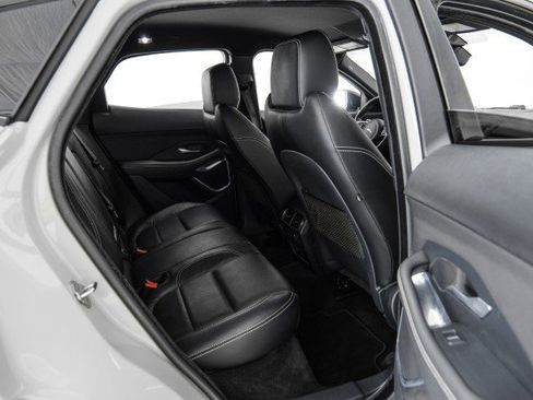 Used 2019 Jaguar E-PACE R-Dynamic SE image 33