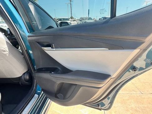 Used 2025 Toyota Camry SE w/ Convenience Package FWD image 27