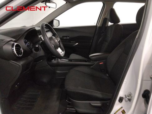 Used 2023 Nissan Kicks SV image 26