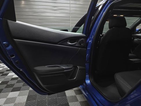 Used 2019 Honda Civic EX image 32